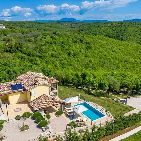 Emma Maria Vila Labin (Istria)